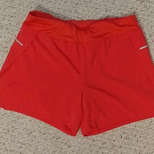 32 Avia shorts